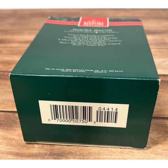 1992 HALLMARK KEEPSAKE ORNAMENT QX441-4 MERRY OLDE SANTA TEDDY BEAR STOCKING - Picture 4 of 9